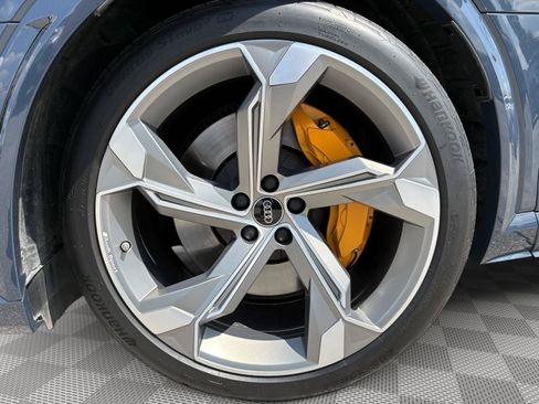 Certified 2023 Audi e-tron S Prestige w/ Prestige Package AWD/4WD image 9