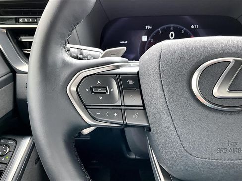 Used 2025 Lexus GX 550 w/ Accessory Package (2T) AWD/4WD image 24