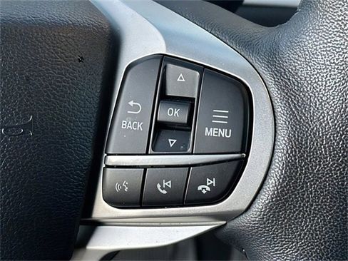 Used 2024 Ford Explorer XLT image 15