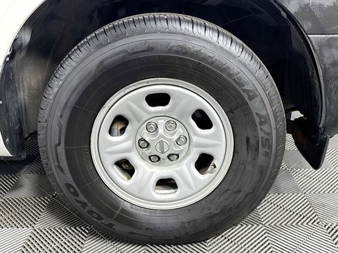 Used 2019 Nissan Frontier S RWD image 30
