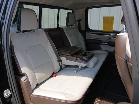 Used 2025 RAM 1500 Laramie AWD/4WD image 26