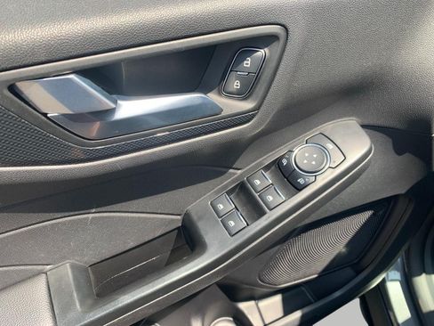 Used 2025 Ford Escape ST-Line AWD/4WD image 39