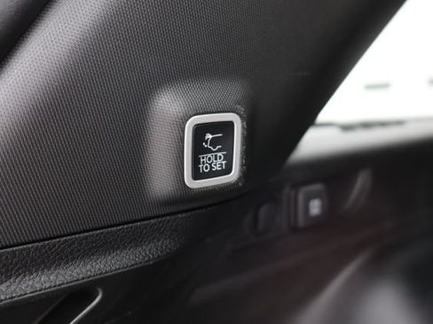 Used 2023 Jeep Grand Cherokee Altitude AWD/4WD image 36