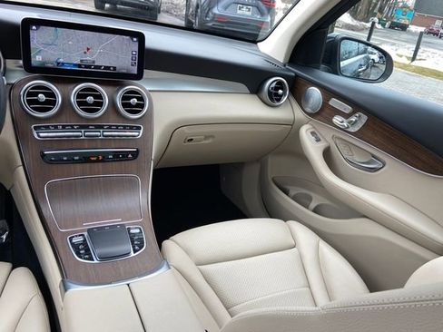 Used 2020 Mercedes-Benz GLC 300 4MATIC image 14