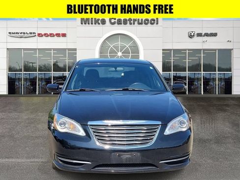 Used 2013 Chrysler 200 Touring FWD image 2