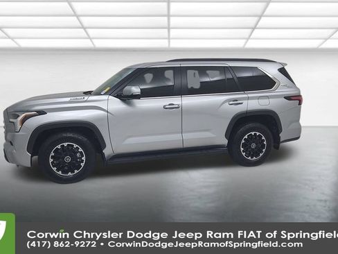 Used 2024 Toyota Sequoia SR5 image 8