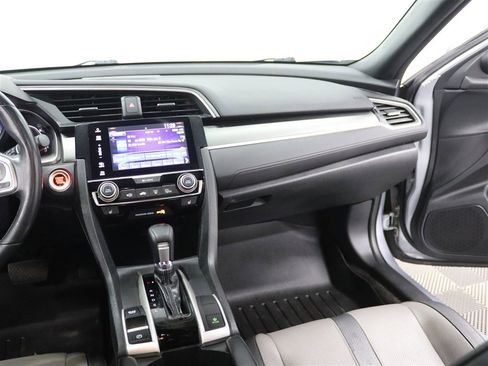 Used 2017 Honda Civic EX-L image 16
