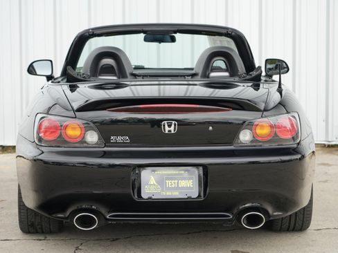 Used 2005 Honda S2000 image 36