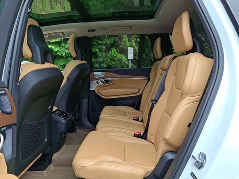 Used 2016 Volvo XC90 T6 Inscription w/ Vision Package AWD/4WD image 10