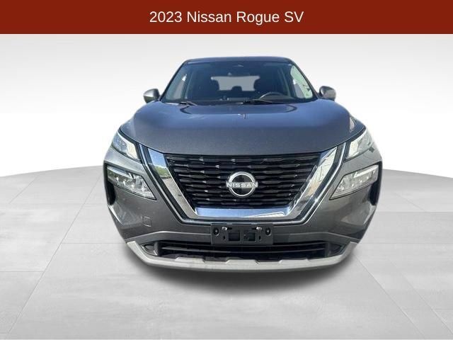 Used 2023 Nissan Rogue SV AWD/4WD image 2
