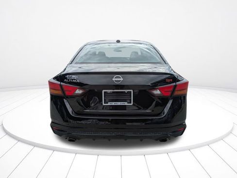 Used 2024 Nissan Altima 2.5 SR FWD image 5