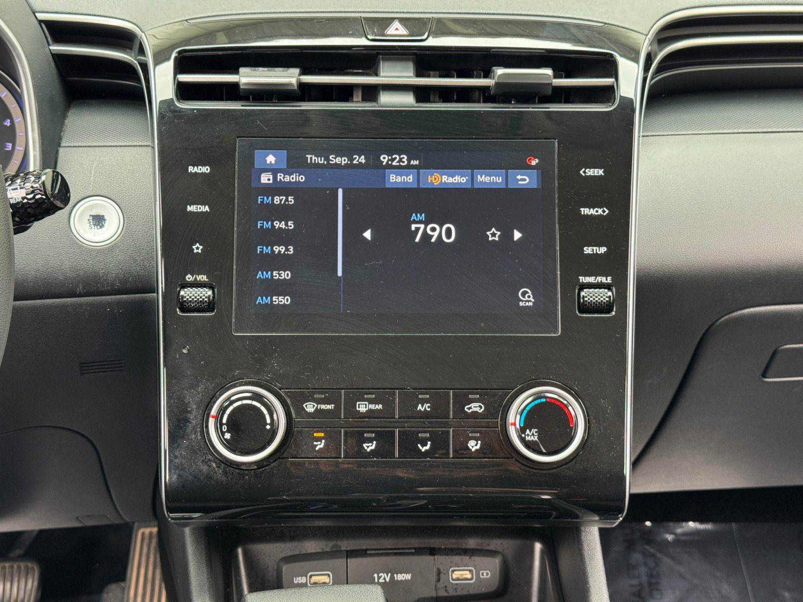 Used 2022 Hyundai Tucson SEL FWD image 22