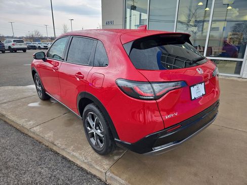 Certified 2024 Honda HR-V EX-L image 5
