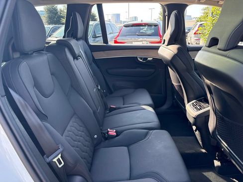 Used 2025 Volvo XC90 B5 Core AWD/4WD image 11
