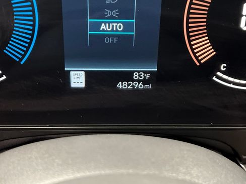 Used 2025 Hyundai Kona SEL FWD image 49