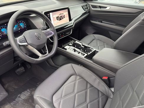 New 2026 Volkswagen Atlas Cross Sport SE FWD image 10
