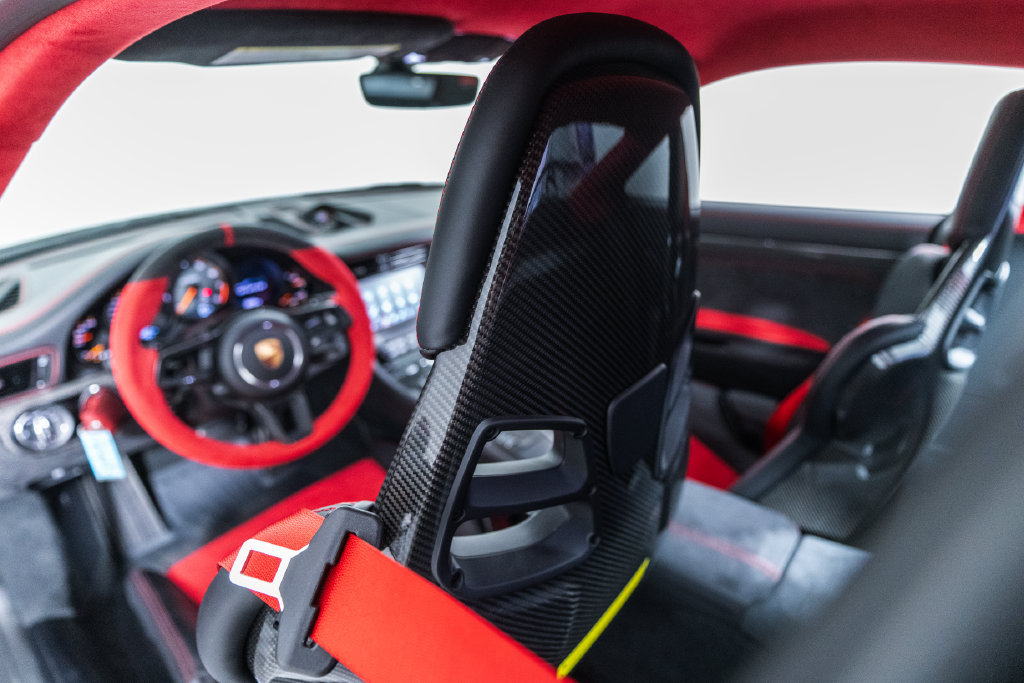 Certified 2018 Porsche 911 GT2 RS RWD image 36