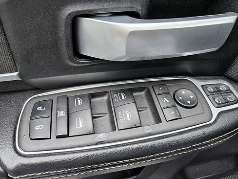 Used 2024 RAM 2500 Big Horn image 31