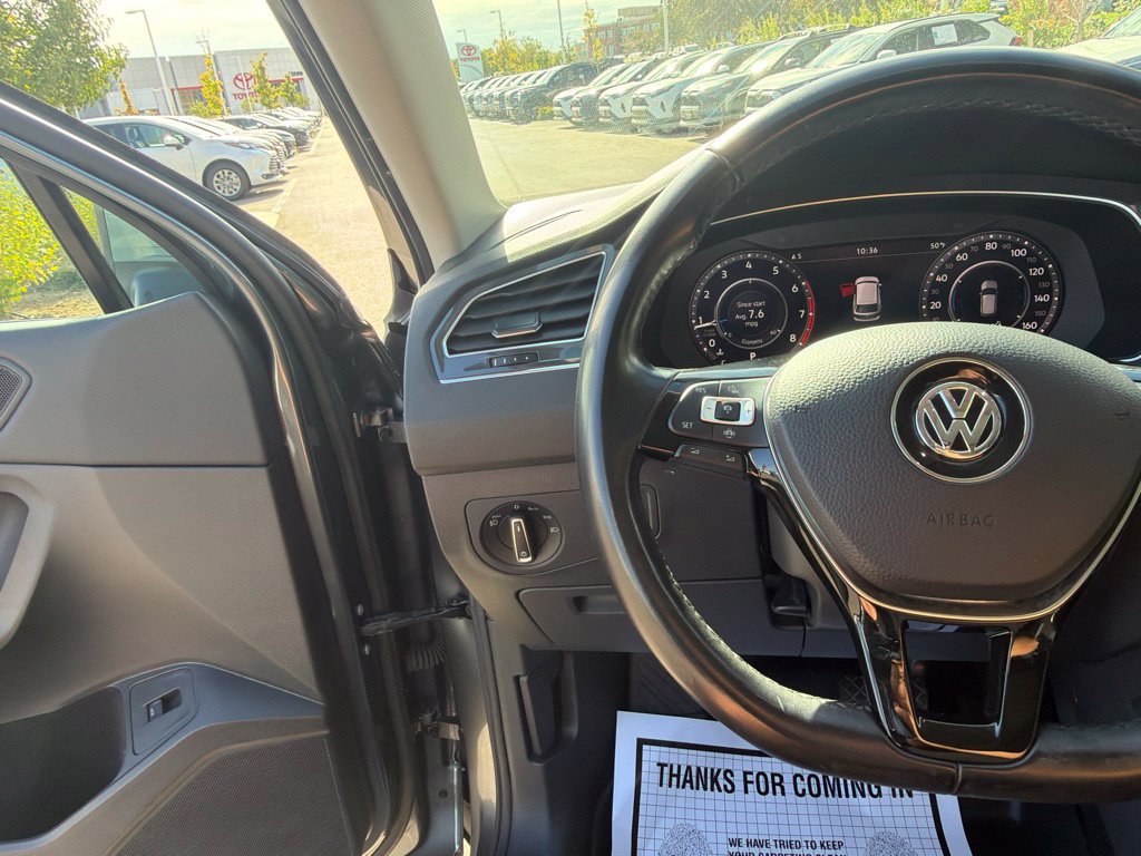 Used 2019 Volkswagen Tiguan SEL w/ 3rd Row Seat Package AWD/4WD image 26