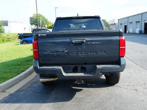 Used 2026 Toyota Tacoma TRD Sport AWD/4WD image 12