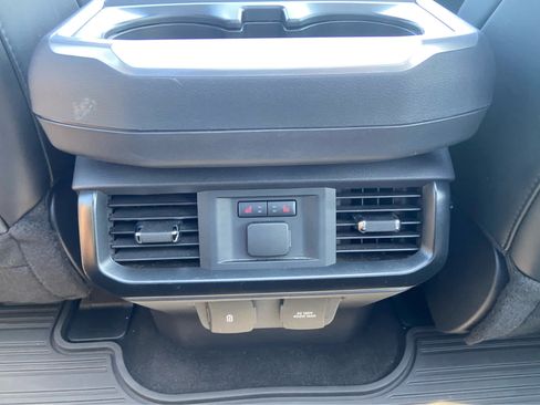 Used 2023 Ford F150 Raptor w/ Raptor Carbon Fibre Package AWD/4WD image 12