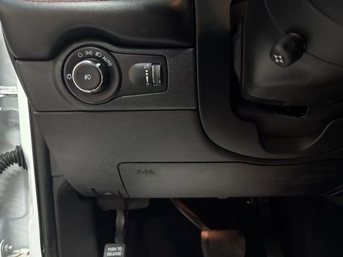 Used 2023 Dodge Durango GT image 25