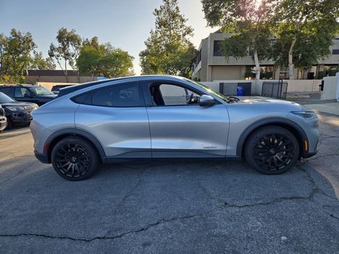 Used 2021 Ford Mustang Mach-E Select RWD image 2