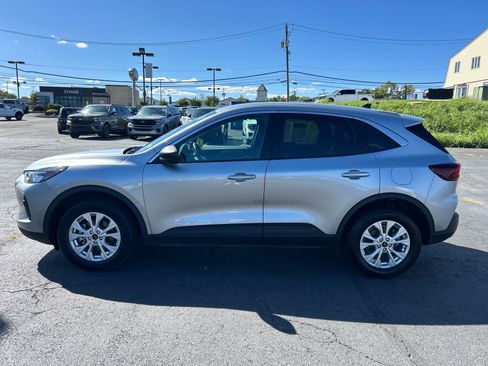 Certified 2024 Ford Escape Active AWD/4WD image 4