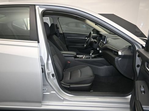 Certified 2024 Nissan Altima 2.5 SV FWD image 26