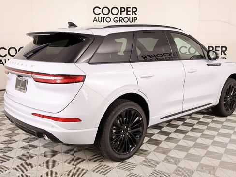 New 2026 Lincoln Corsair Premiere image 21