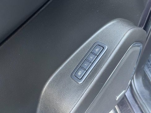 Used 2018 GMC Yukon Denali w/ Denali Ultimate Package image 19