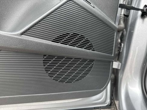 Certified 2023 Volkswagen Taos S FWD image 35