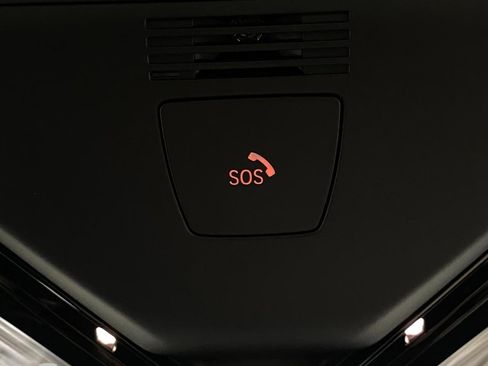 New 2026 BMW 330i xDrive Sedan w/ Premium Package image 28