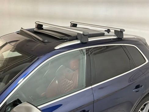 Used 2018 Audi SQ5 Premium Plus w/ Navigation Package image 23