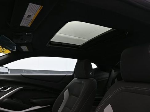 Used 2018 Chevrolet Camaro SS RWD image 44