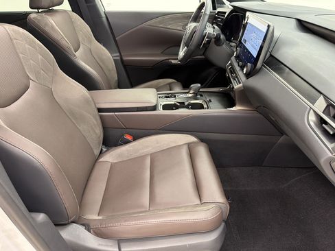 Used 2024 Lexus RX 350 FWD w/ Convenience Package image 30