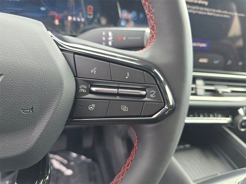 New 2025 Chevrolet Equinox EV RS image 25