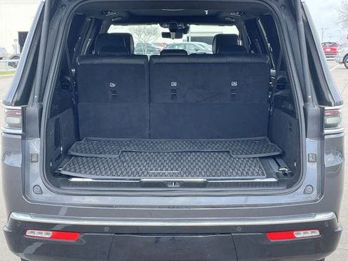 Used 2024 Jeep Grand Wagoneer L Series III image 28