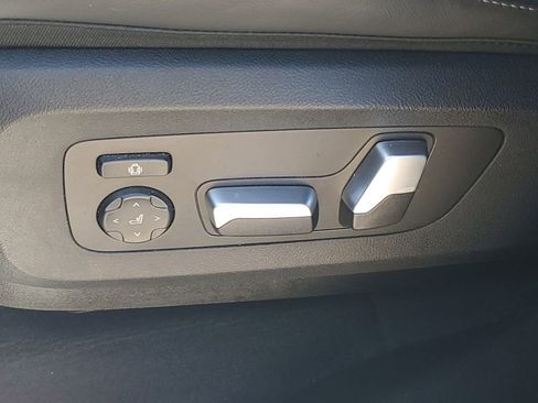 Used 2026 BMW X5 sDrive40i image 29