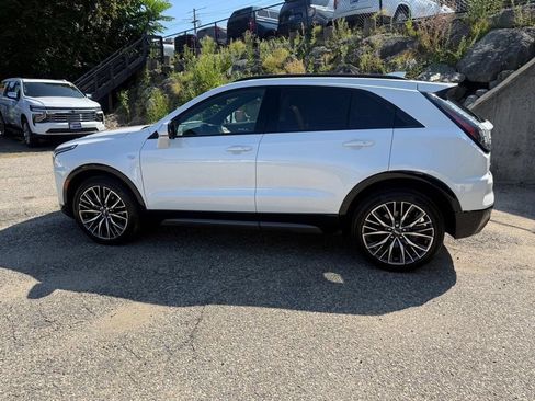 Used 2024 Cadillac XT4 Sport AWD/4WD image 2