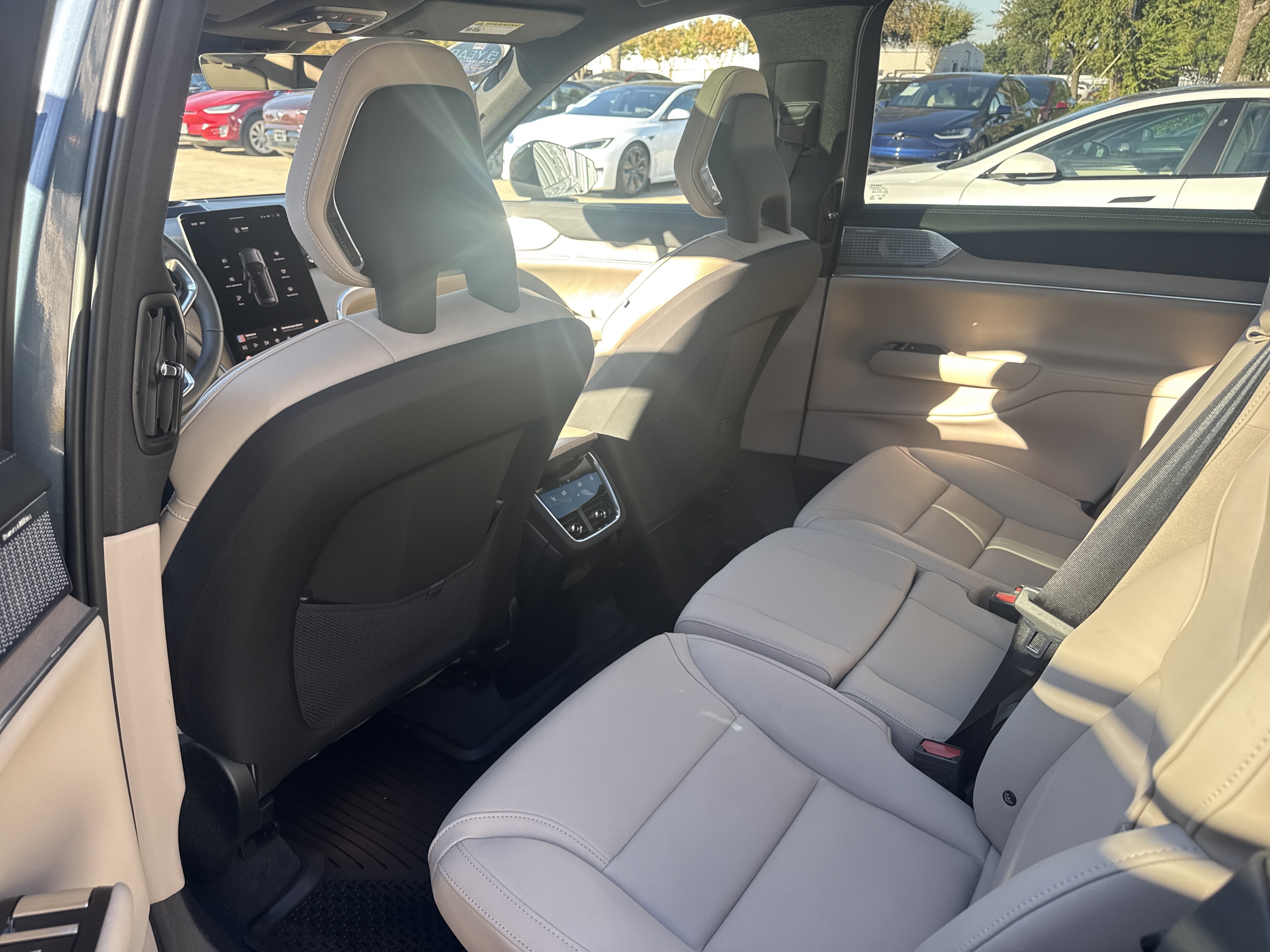 Used 2025 Volvo EX90 Ultra AWD/4WD image 10