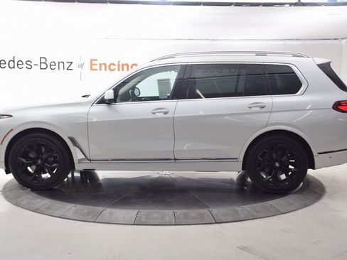 Used 2023 BMW X7 xDrive40i w/ Parking Assistance Package image 3