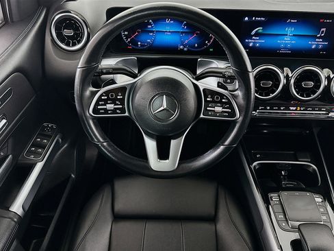 Used 2023 Mercedes-Benz GLB 250 4MATIC image 21