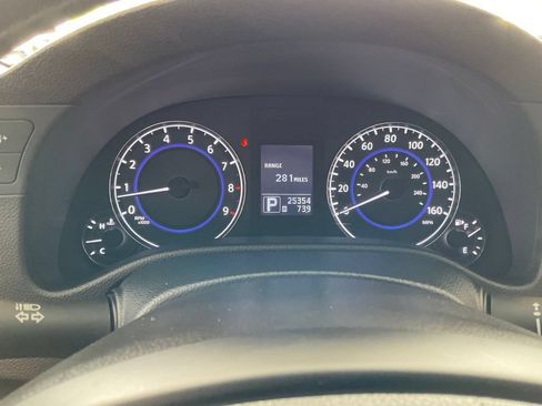 Used 2011 INFINITI G37 Convertible w/ Premium Pkg RWD image 14