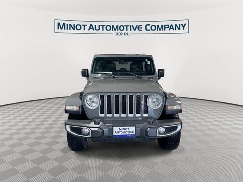 Used 2023 Jeep Wrangler Unlimited Sahara w/ Dual Top Group AWD/4WD image 3