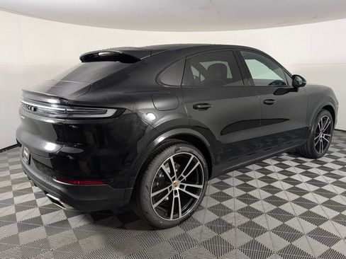 New 2026 Porsche Cayenne Coupe AWD/4WD image 7
