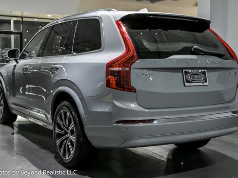 Used 2024 Volvo XC90 B6 Plus image 9