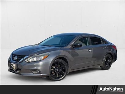 Used 2017 Nissan Altima 2.5 SR w/ Midnight Edition Package