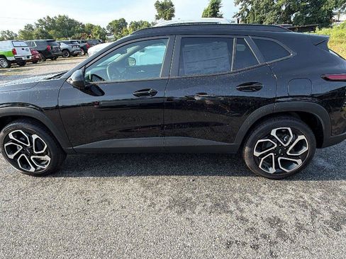 New 2026 Chevrolet Trax RS w/ Sunroof Package FWD image 13