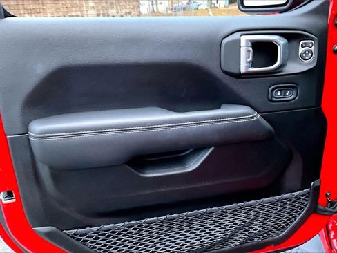 Used 2023 Jeep Wrangler Unlimited Sahara w/ Cold Weather Group image 25